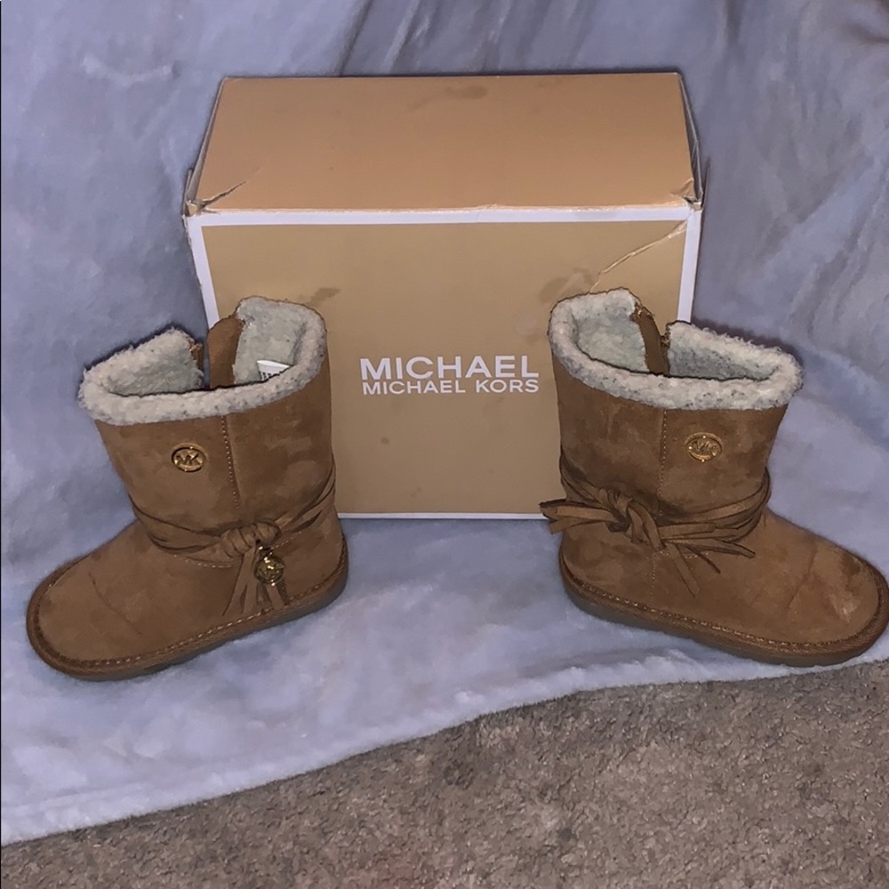 Cute Tan Boots!